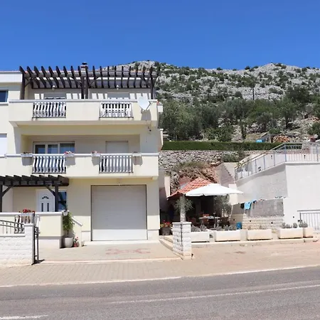 Petra Starigrad Paklenica