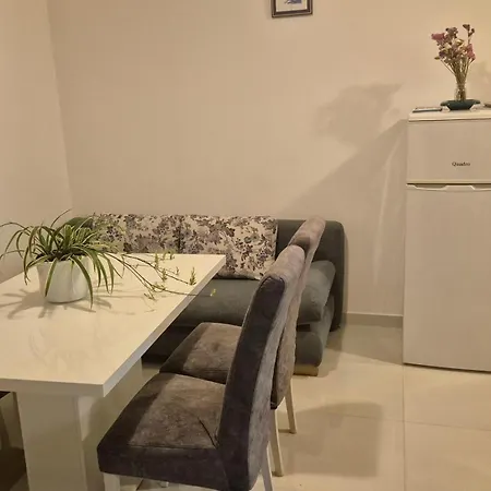 Petra Apartman *