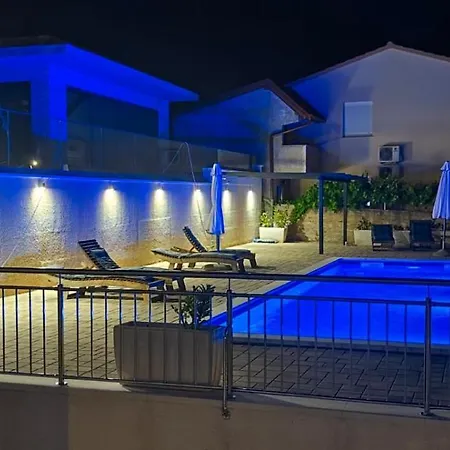 Petra Apartment Starigrad Paklenica