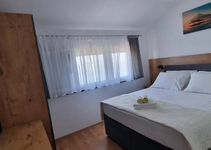 Petra * Starigrad Paklenica