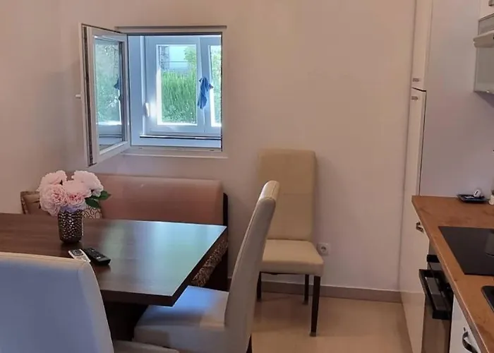 Petra * Starigrad Paklenica