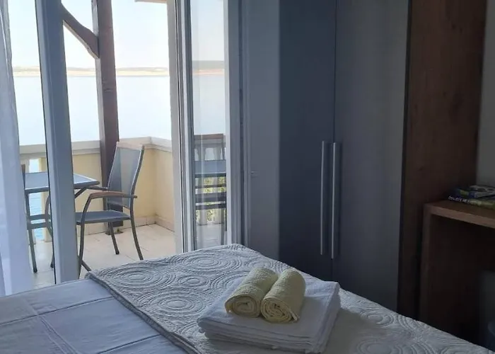 Petra * Starigrad Paklenica