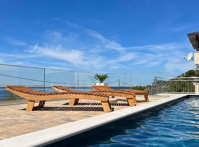 Petra Starigrad Paklenica