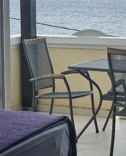 Petra * Starigrad Paklenica