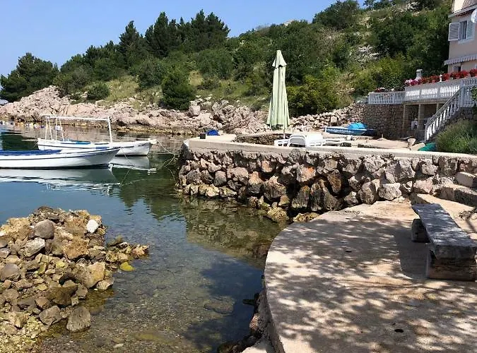 Petra * Starigrad Paklenica