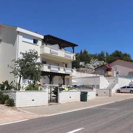 Petra Apartment *
