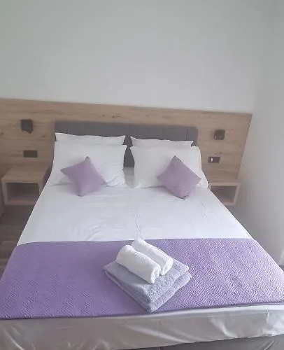 Petra Apartment *